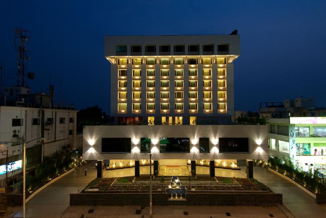 Vivanta Vijayawada, Mg Road Eksteriør billede