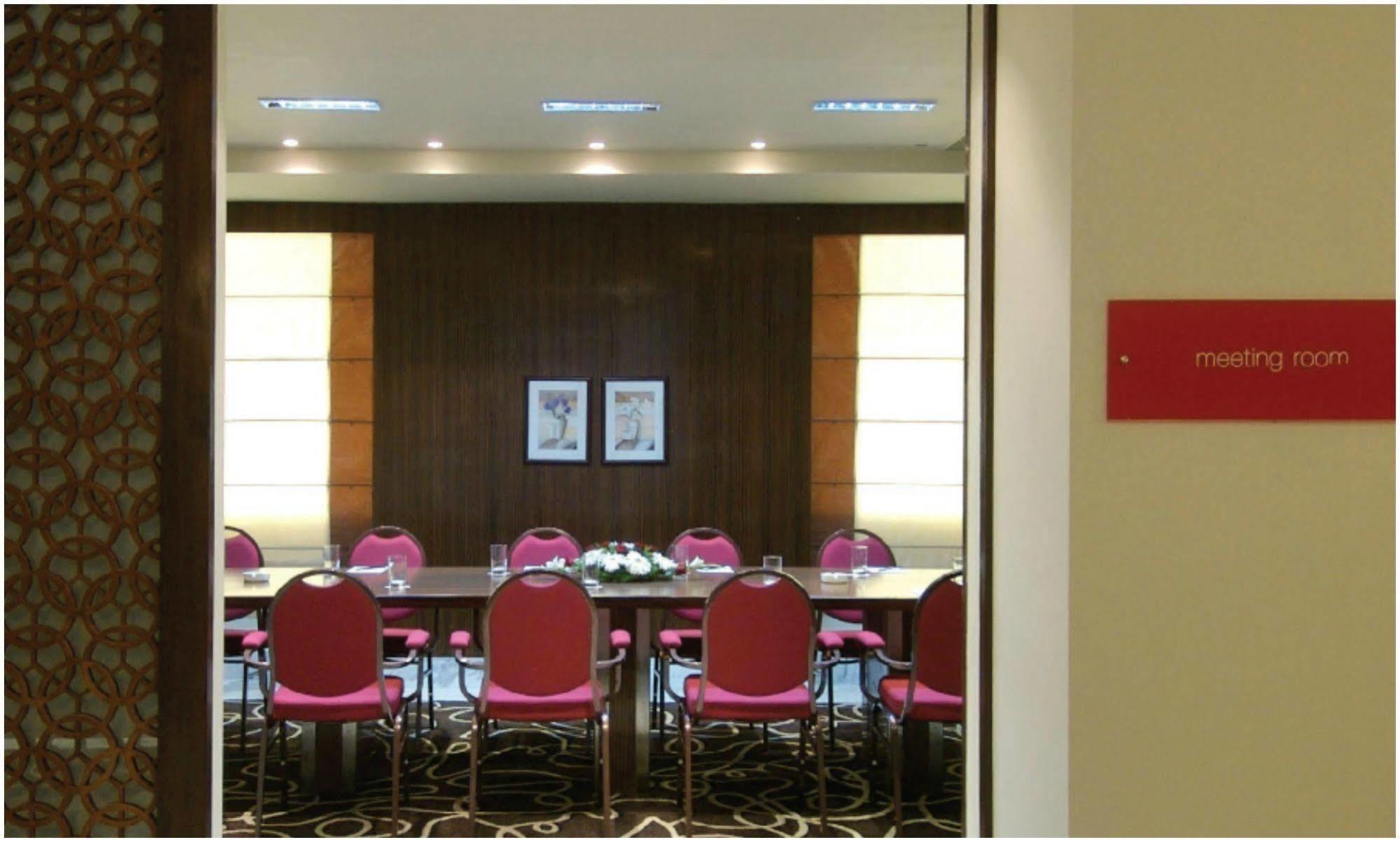 Vivanta Vijayawada, Mg Road Eksteriør billede